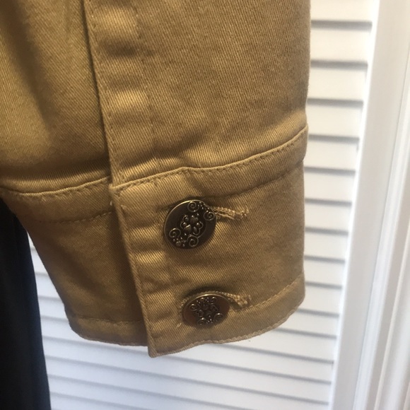 Brown jean jacket. Size small. Cotton/spandex. - Picture 5 of 12